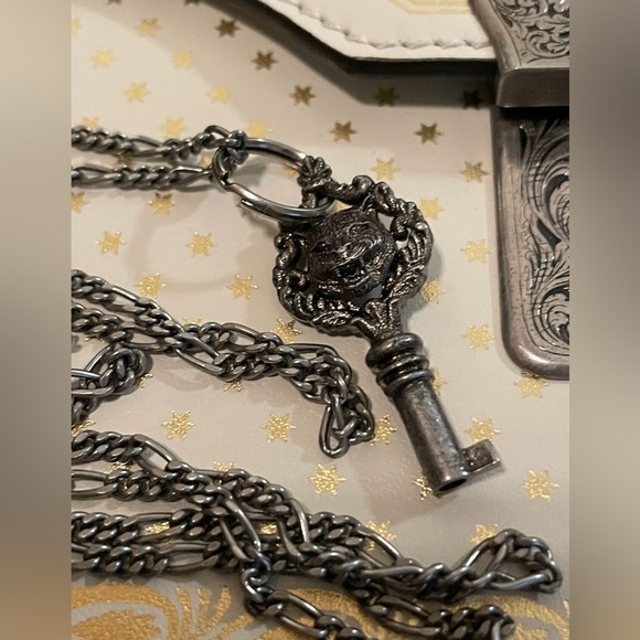 EUC Gucci X Sega Collaboration Star Printed Clutch - Picture 7 of 13